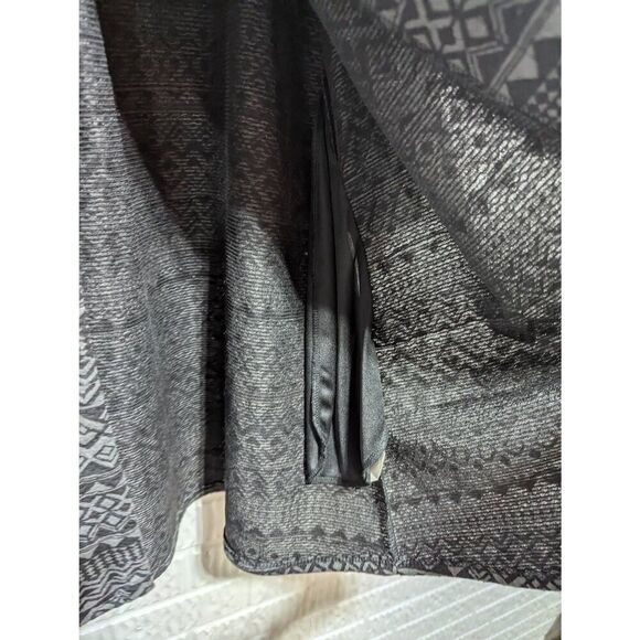 Fantazia Women's Gray & Black Geometric Pattern One-Button 3/4 Sleeve Jacket Siz - Picture 6 of 7